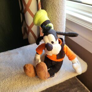 Walt Disney Store Goofy Mini Bean Bag Plush RARE BLACK PANTS GUC SEE PICTURES